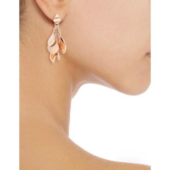 NEW KENNETH JAY LANE Hammered gold-plated earrings - Picture 2 of 9